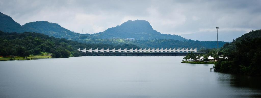 Aamby Valley City Лонавала Экстерьер фото View of the dam