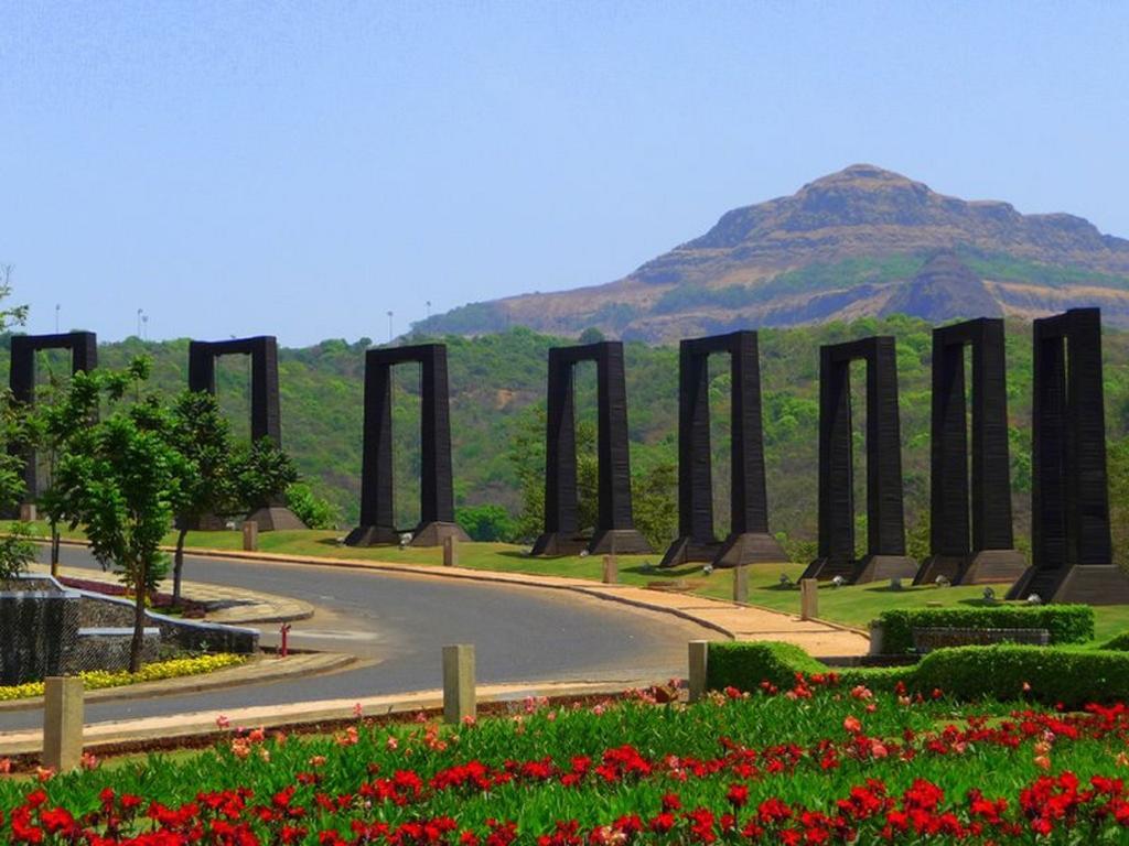 Aamby Valley City Лонавала Экстерьер фото The University of Yaoundé 1