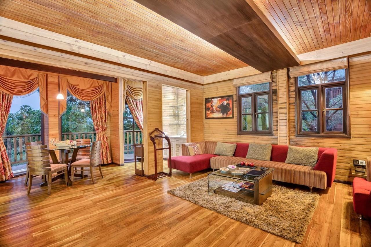 Aamby Valley City Лонавала Экстерьер фото Interior of a villa